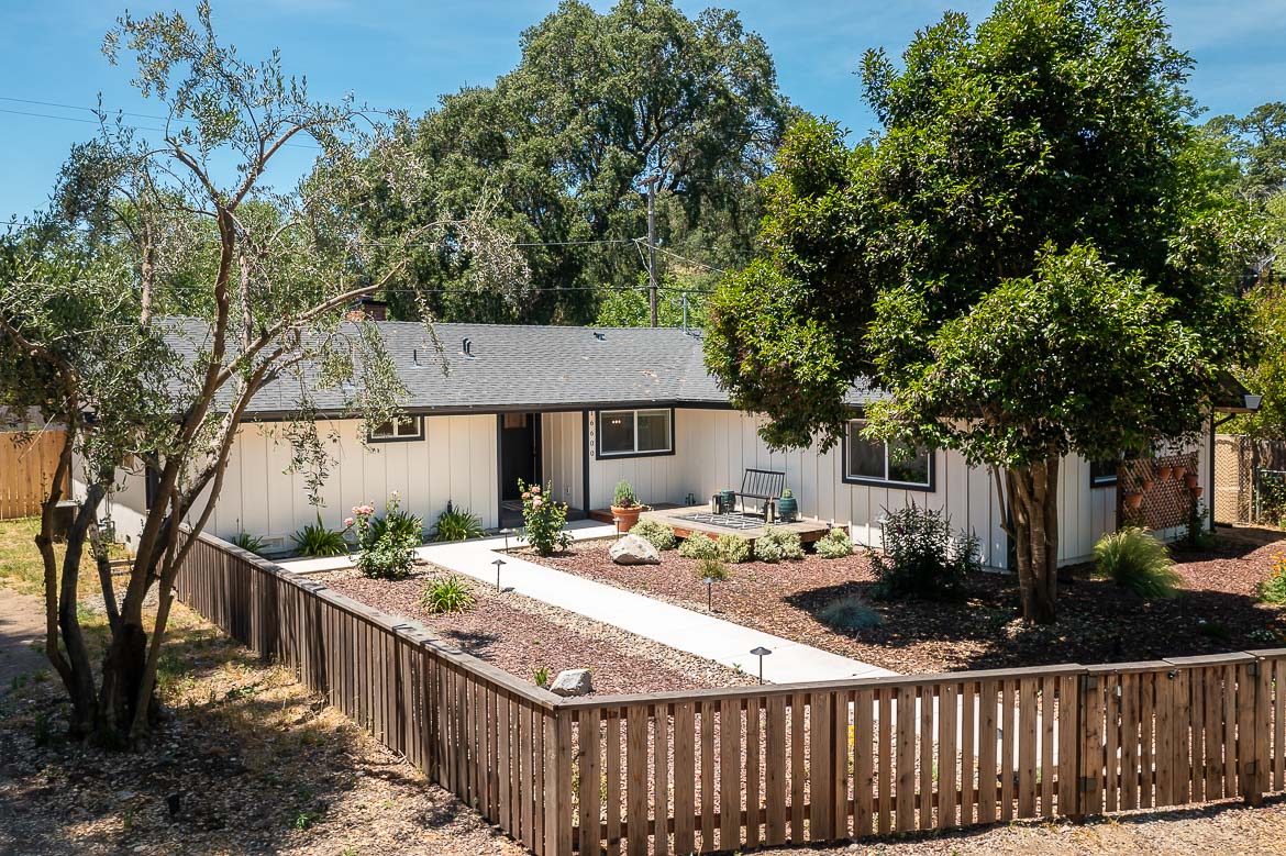 16600 Walnut Ave., Atascadero, CA 93422